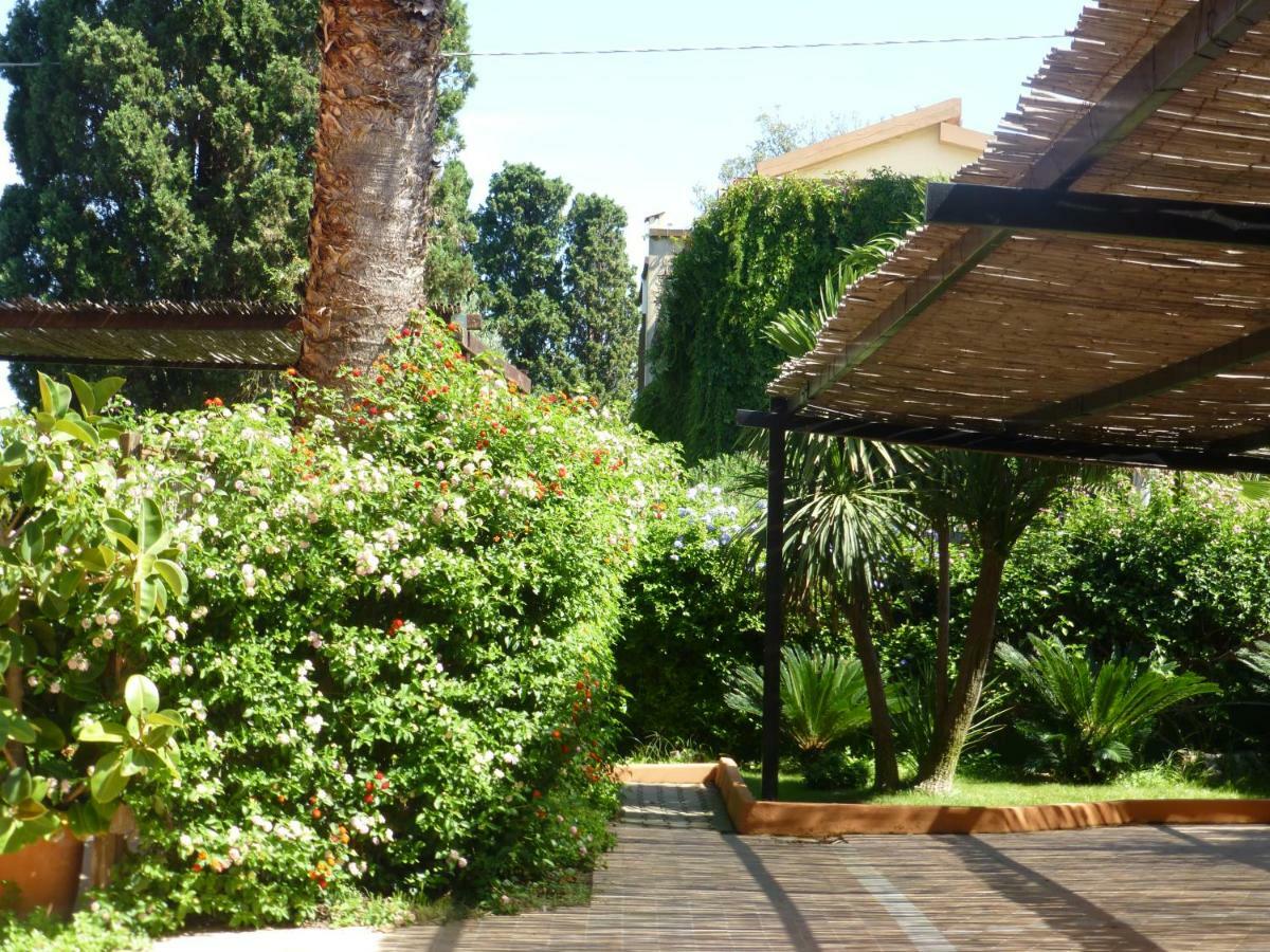 Casa Vacanza Appartamenti Al Mare Capoterra Eksteriør bilde