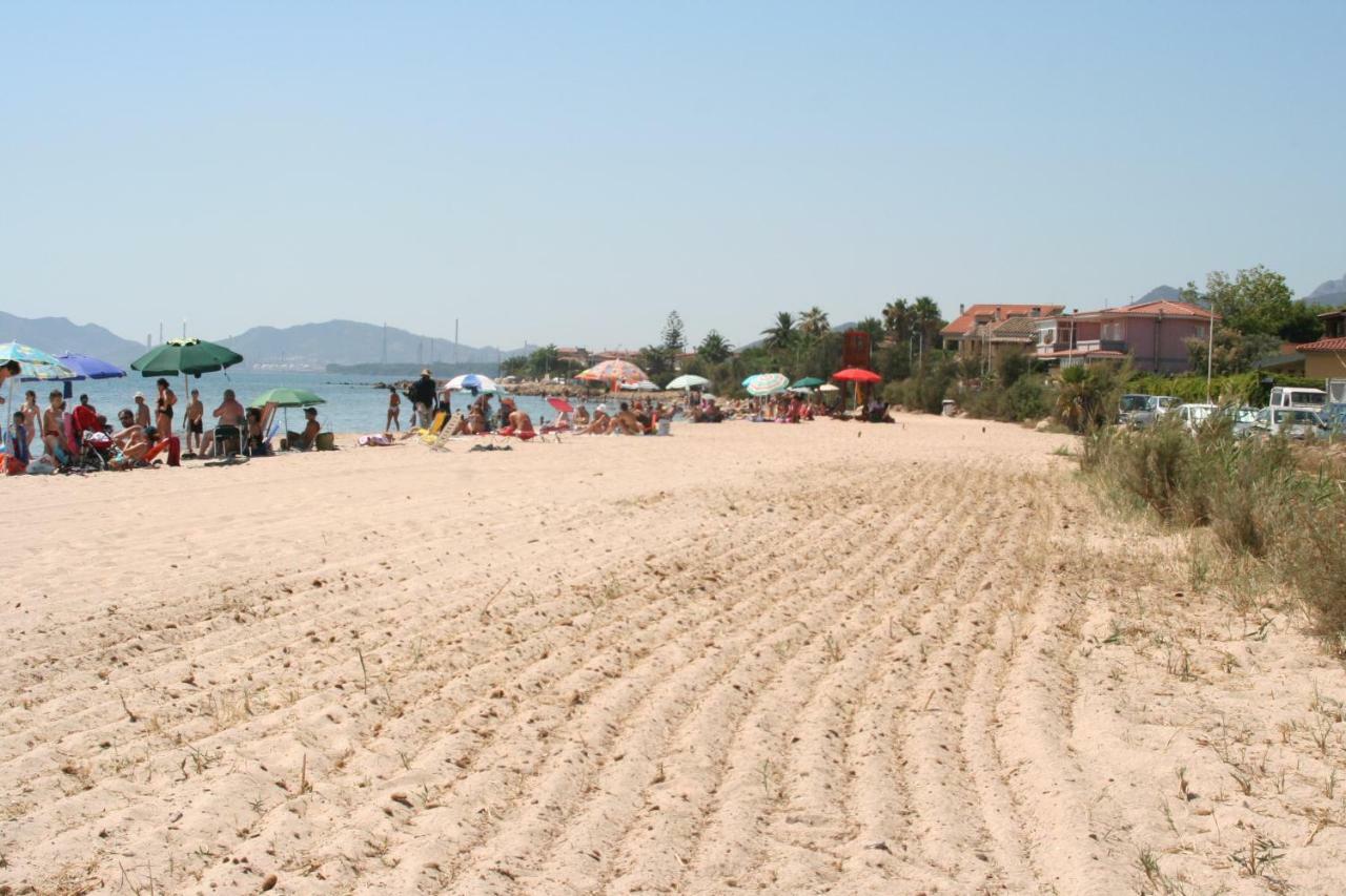 Casa Vacanza Appartamenti Al Mare Capoterra Eksteriør bilde